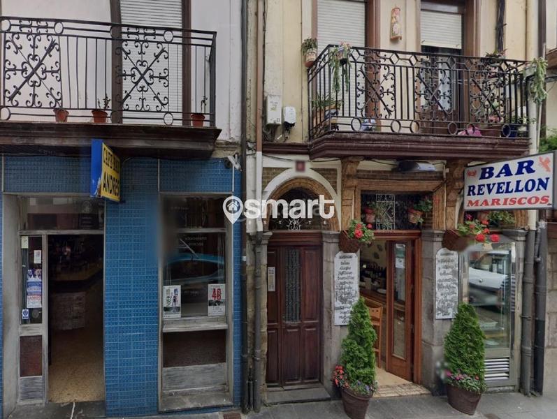 Foto cc53ef5f-80de-47e2-916f-9551668dc3e5. Appartamento in Centro Laredo