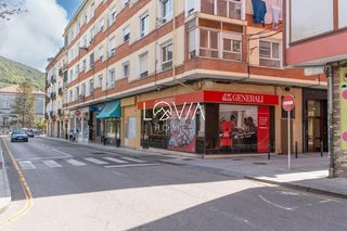 Etagenwohnung in Aro 4. Piso  oficina en centro de santoña
