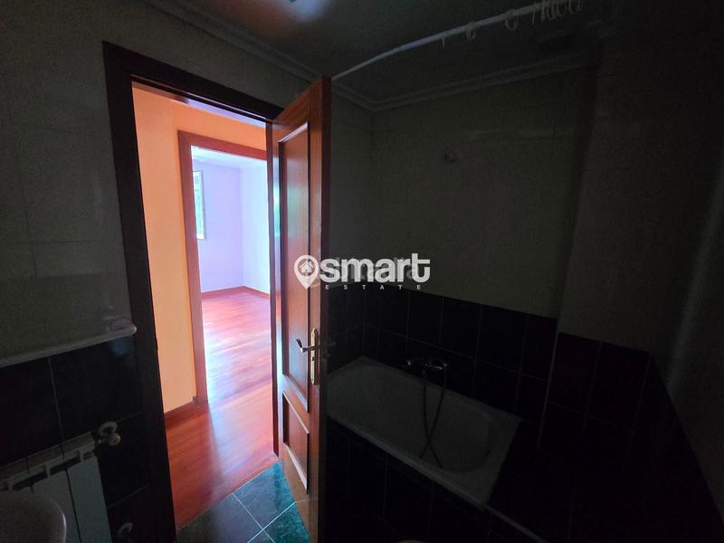 Foto f7e8d648-5b20-46d0-aa91-676eed8acd77. Piso  en pomaluengo en Castañeda