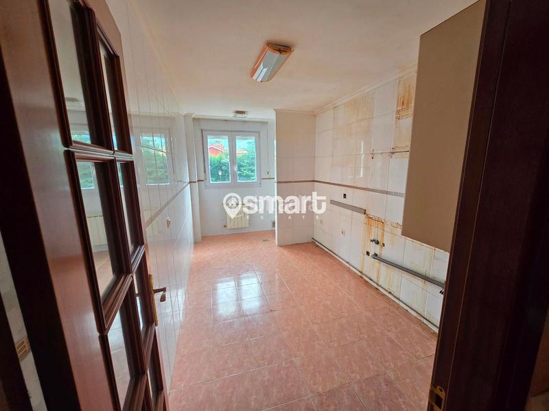 Foto fbcfdd25-90ef-4fa1-8184-8984769d6897. Piso  en pomaluengo en Castañeda
