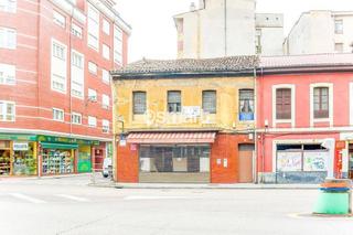 Casa  Salve. Plaza la salve