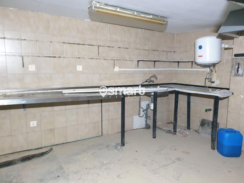 Foto c04e9f08-e69e-4625-b011-c4101758dced. Local comercial a Centro Avilés