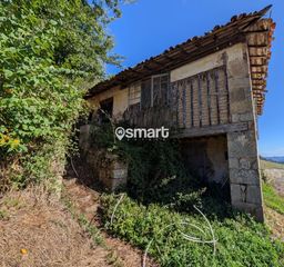 Haus  Sandamias. Casa con parcela para reformar en sandamias  pravia