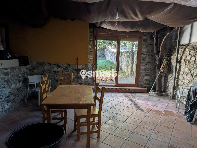 Foto 659955ac-acab-4cf7-b0b4-2390208f77dc. Edifici a Salas