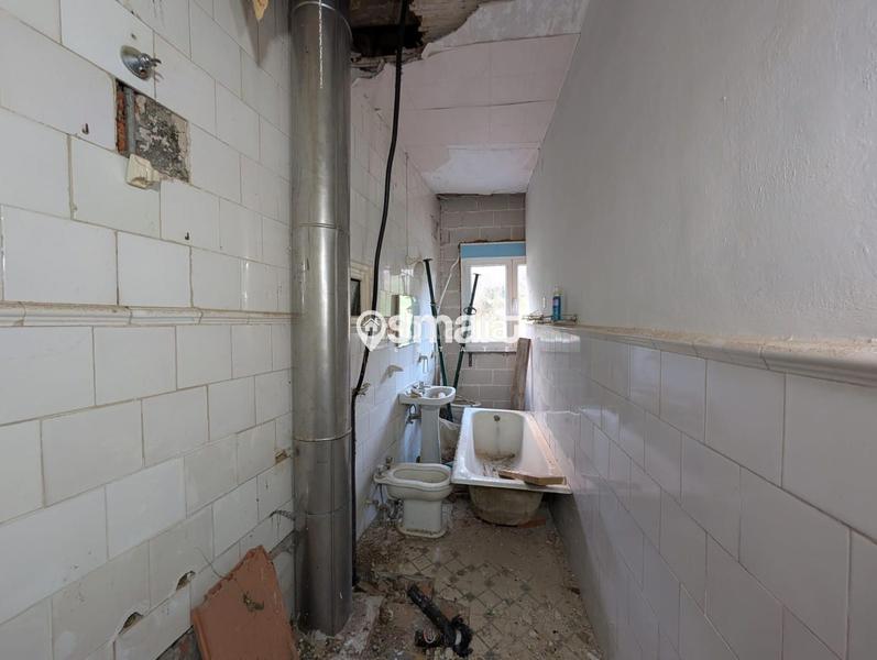 Foto 77055ca4-589d-4a7c-aede-6f2dba712d83. Edifici a Salas