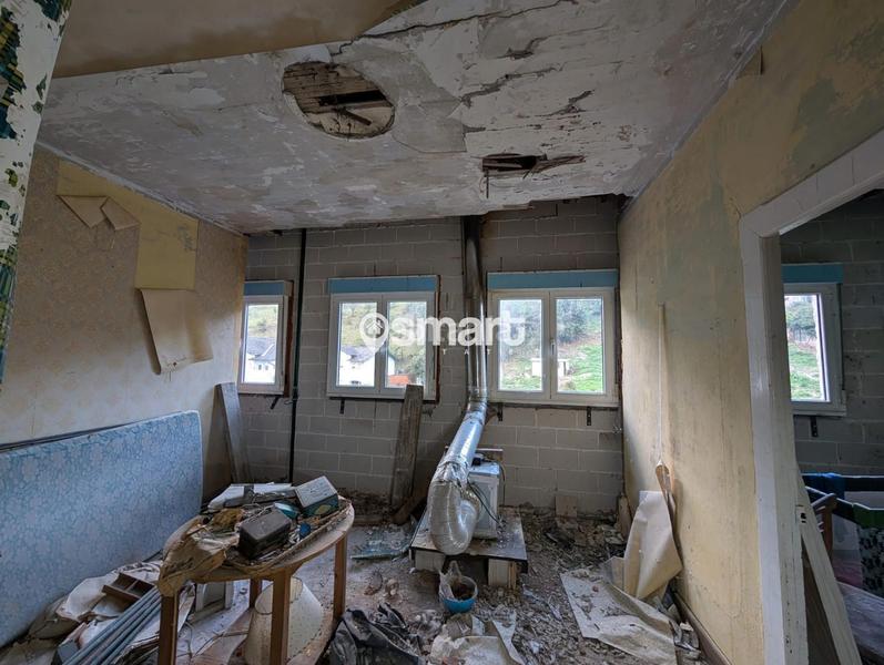 Foto b9c9d13f-0c30-4021-a890-ebb5cb17e43c. Edifici a Salas