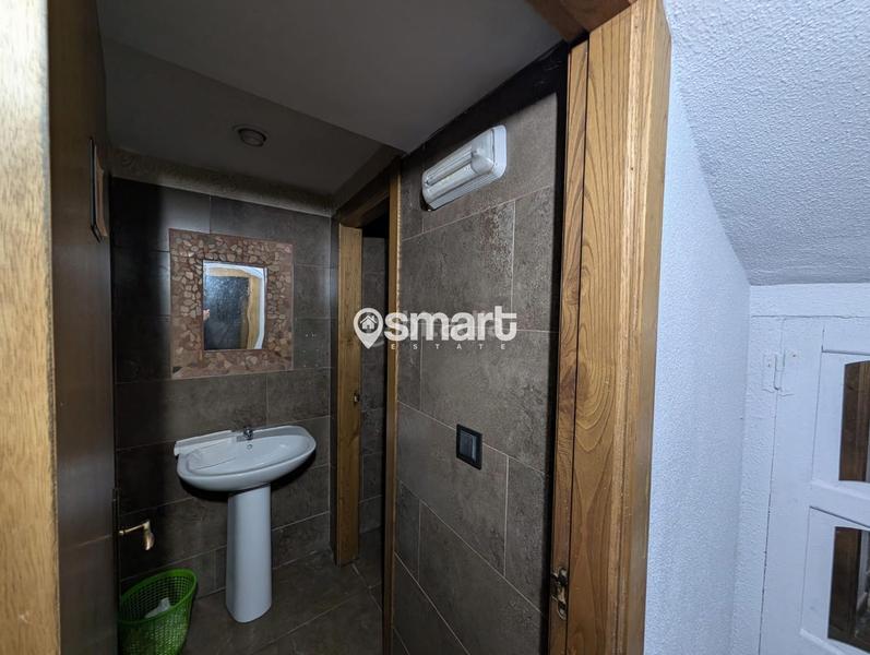 Foto cf45ce6b-9f56-48d1-8533-b30f20aba22f. Edifici a Salas