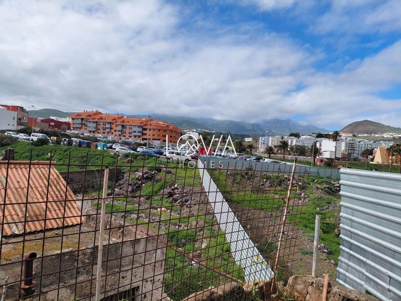Foto f5abc7db-e49a-4d07-86ee-3d2d7d3d9587. Finca rústica a juan carlos i a San Juan Telde