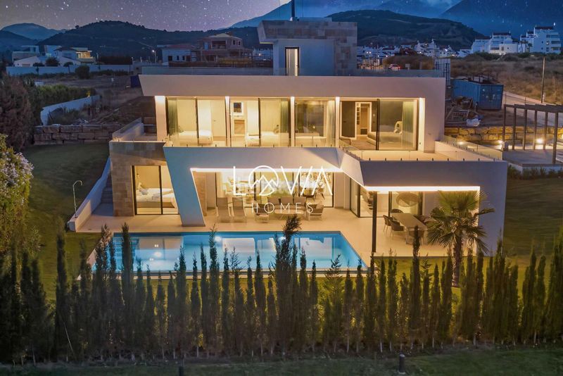 Foto 76b94e61-1ccb-4cf9-831e-d9a8b7b428a7. Casa amb aparcament piscina a Valle Romano Golf Estepona