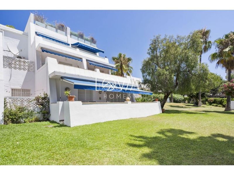 Foto 5a7d2cde-fd1d-4a00-b7b4-5d8f761a4983. Pis amb piscina a Puerto Banús Marbella