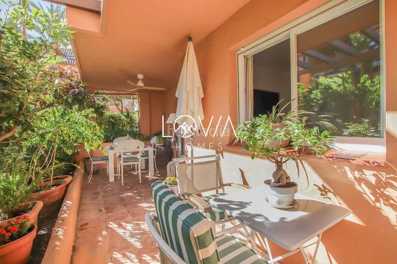 Foto 8426d249-cfed-4116-a029-4b63682484b3. Pis amb aparcament piscina a lomas de Marbella club Marbella