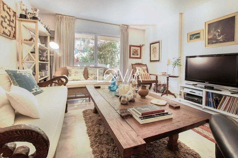 Foto b73cfcf8-a4fe-4371-91e0-6836b10eb31b. Pis amb aparcament piscina a lomas de Marbella club Marbella