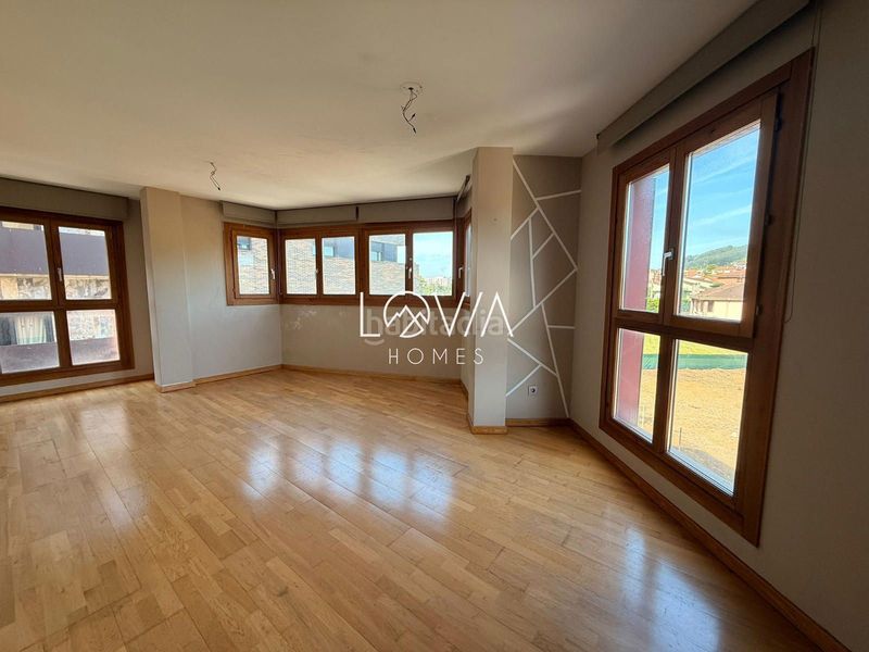 Foto 08331007-f738-41d5-a3eb-88b132560d40. Pis amb calefacció aparcament a Jove Gijón