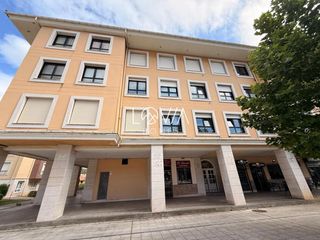 Appartement  Entrellusa. Piso en candas 2 dormitorios con garaje y gran trastero