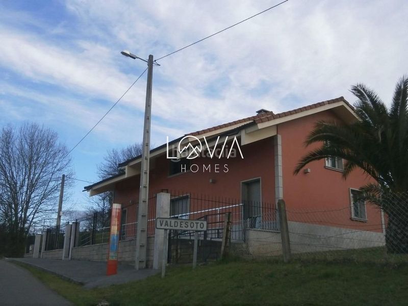 Foto 161712e8-dac4-466a-8aa4-31d4e446e364. Casa amb aparcament a Carbayin-Lieres-Valdesoto Siero