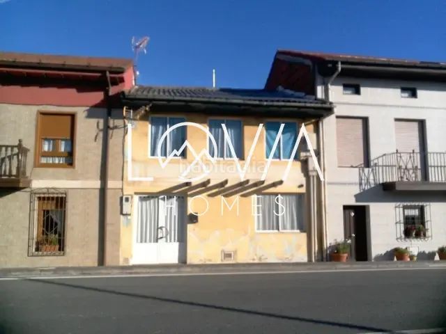 Foto 335a82b0-ae98-45a5-a59d-8535656ea3b7. Casa a Alisal - San Román Santander