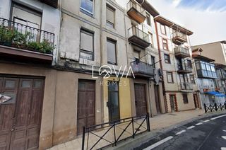 Pis  Campogiro, 12. Vivienda ocupada en calle campogiro santoña cantabria