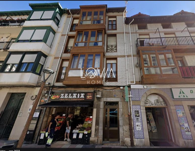 Foto f23deb2e-c35a-479d-90d6-6fe984fbb688. Pis a Centro Castro - Urdiales