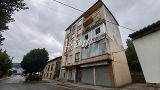 Flat  Calle san benito. Oportunidad piso para reformar en los corrales de buelna