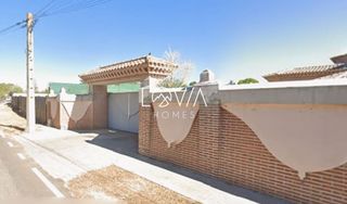 Chalet  Ronda de hispanoamérica. Chalet independiente en nuevo baztán  madrid