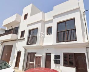 Etagenwohnung  Toledo. Piso en venta con inquilino  calle toledo, arrecife