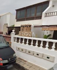Haus  Corbeta. Se vende casa alquilada situada en la calle corbeta, 44 en playa