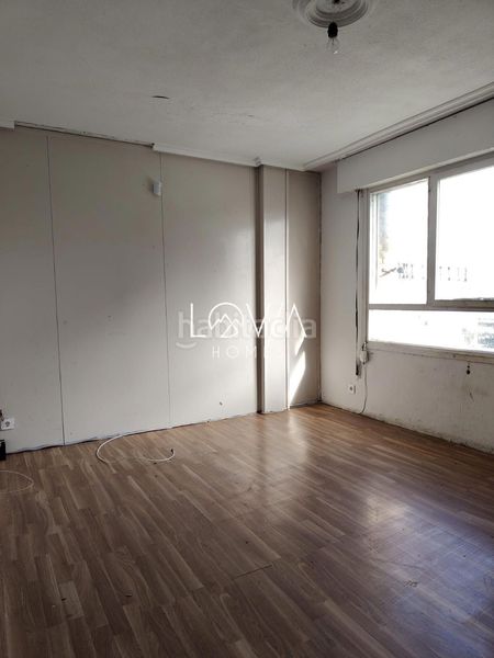 Foto 7117f42f-f1a3-48ea-9ce5-f7b747925a94. Piso  de 87 m2 en cardenal herrera oria en Alisal - San Román Santander