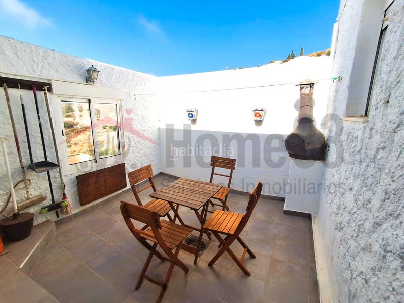 Foto 0fea0e9c-3877-48d6-a035-72485382822d. Casale con camino in Enix