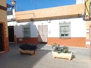 Doppelhaus in Coria del Río. Casa en venta en coria del río
