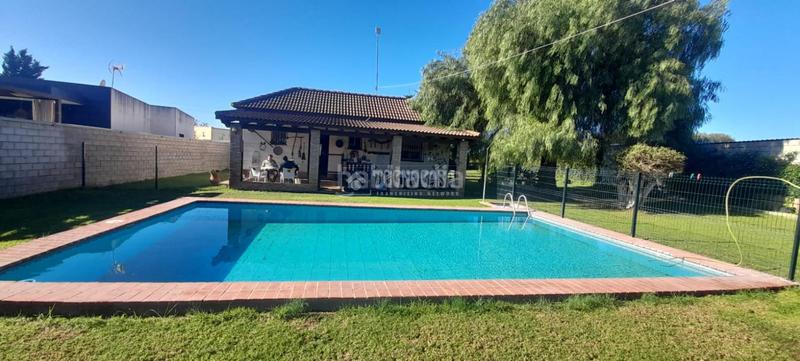 Foto 2591af43-95bd-4674-ab01-b4a4bc85b4c1. Masía casa rural en venta en Coria del Río