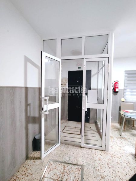 Foto 8aaf1f34-a8b0-4890-8165-91ba4d0d1b48. Local comercial a Coria del Río