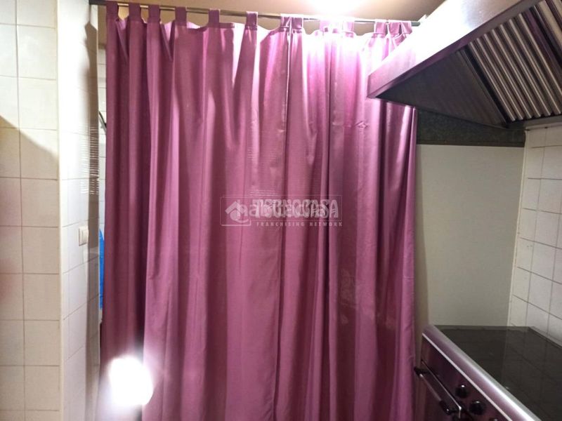 Foto a2fdbbbe-3ad4-4413-9e62-080185714c00. Local comercial a Coria del Río