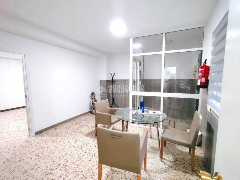Foto b6562636-0f78-4ddd-8a76-a611b03675fe. Local comercial a Coria del Río