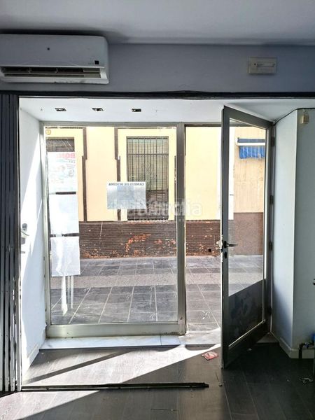Foto dda7d4d1-6309-4e27-93b7-3f497bf487bf. Local comercial a Coria del Río