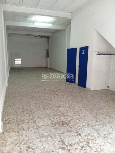 Foto cd157e54-6712-4e68-8945-c014ae4dd0a6. Casa aparellada amb aparcament a Coria del Río