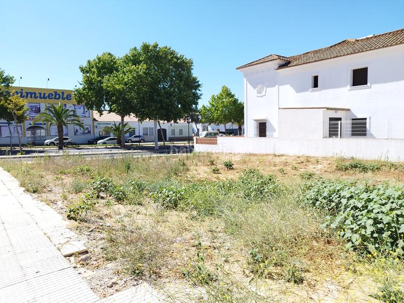 Foto 5009eada-91b3-470b-8a1d-740225cc99d1. Terreno residenziale in avenida del descubrimiento 37 in Lepe