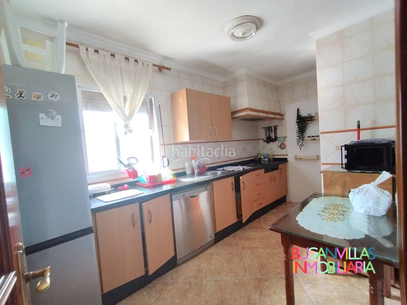 Foto d9b77d0f-9aca-4c74-a9ed-6216f1def200. Casa adosada vivienda en planta baja en zona residencial tranquila y familiar en Lepe