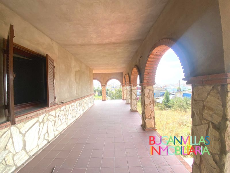 Foto 6d121ce3-f379-47ec-a28a-9e0a5cddeccb. Chalet with parking in Villablanca