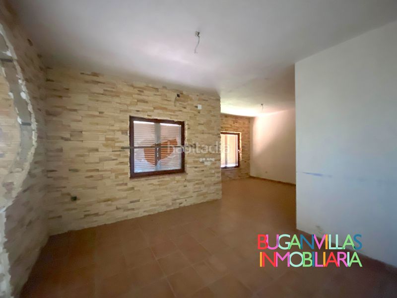 Foto 9d37539d-8f7c-4ba8-bb47-83b465d0eaad. Chalet with parking in Villablanca