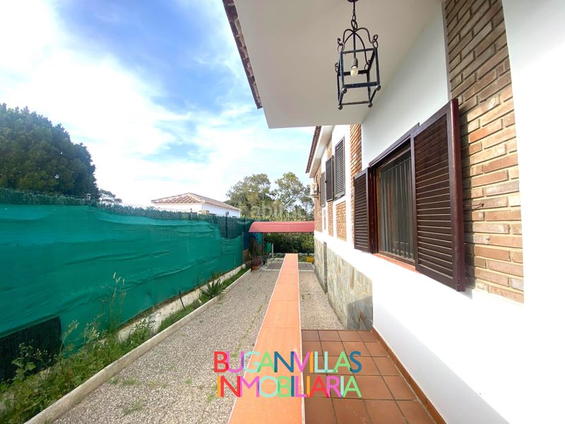 Foto f4882386-ba03-4bb7-9772-a7a1b7bf6de7. Chalet en Lepe