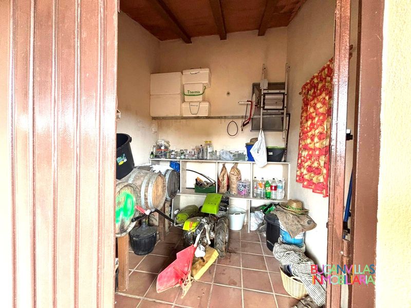 Foto d26044b2-a9eb-4f82-b130-be25da6f72b6. Casale con camino parcheggio in Lepe