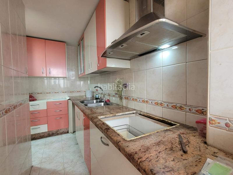 Foto 04081e1b-203f-4580-8f29-bbfe8d23532a. Piso en calle venus 4 piso en Maracena