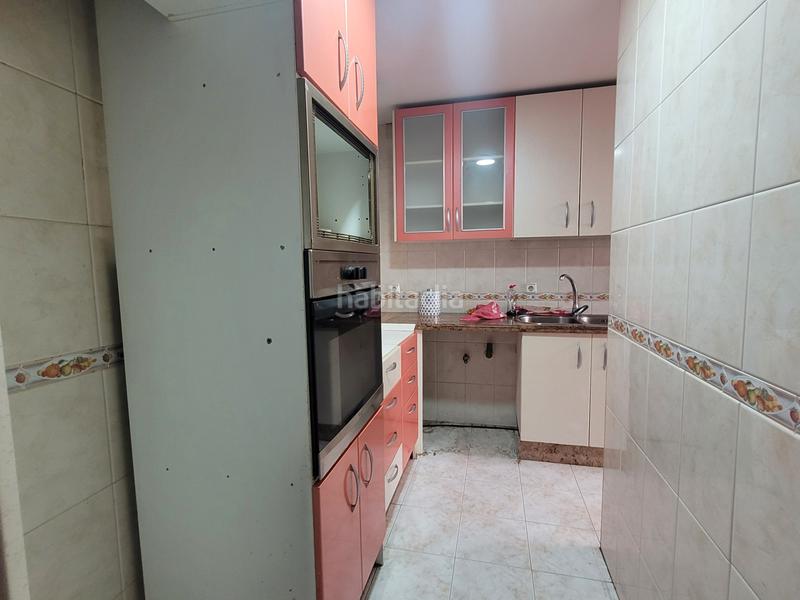 Foto f22a1238-fca6-469d-ab72-0b8e75ae0b39. Piso en calle venus 4 piso en Maracena