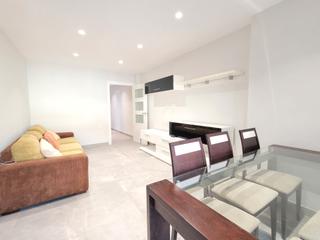 Location Appartement  Avenida blas de otero. Piso en maracena