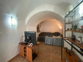 Masia  Calle rey. Casa cueva en benalua de guadix