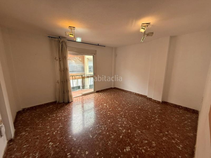 Foto 618886df-e8b4-45ec-844a-2c4a5914d985. Pis a Maracena