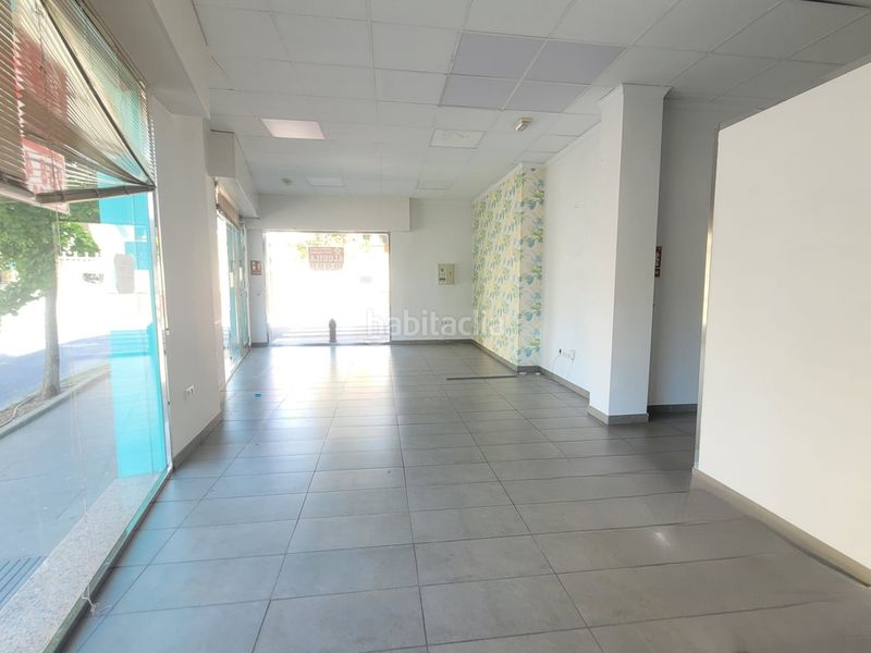 Foto f8f0df8f-1e92-43bc-9b38-a30b1879dac5. Lloguer local comercial a Maracena
