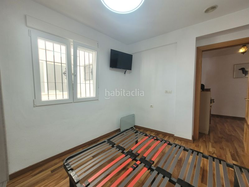 Foto f01d4ca1-387e-48e0-98b7-d38aba8e5cbd. Pis a Maracena