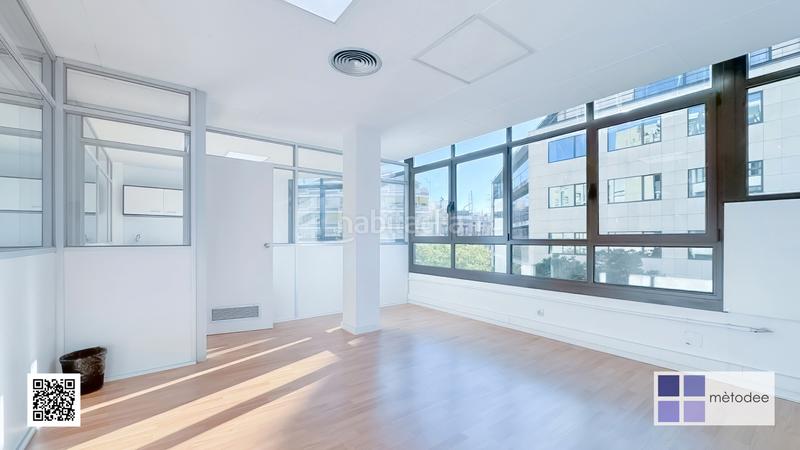 Foto 9cac89ed-6590-4cc9-b356-c25feadec2bd. Location bureau avec chauffage dans Sant Antoni Barcelona