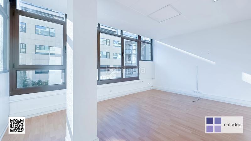 Foto b3b67f66-50fd-4be1-8e33-408cadefc5b9. Location bureau avec chauffage dans Sant Antoni Barcelona